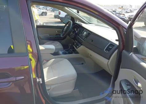2015 Kia Sedona Lx из США, поврежденный, VIN KNDMB5C19F6051225